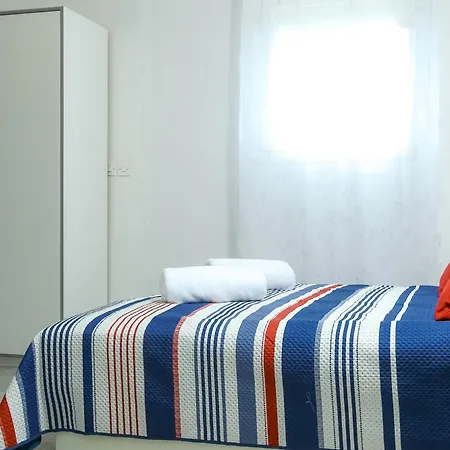 Apartment Vlado Savar