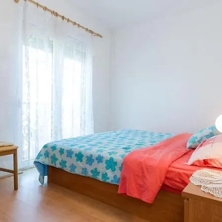 Apartment Vlado *
